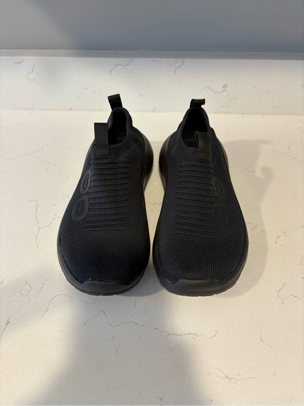 Woman’s Slip-On Knit Oofos  Athletic Sneakers - Black